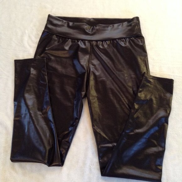 no brand Pants - Black Faux leather look leggings NWOT Large